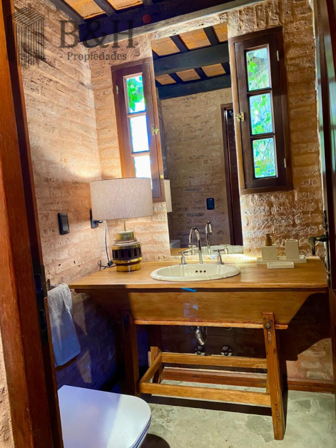 Casa ID.7335 - Casa en alquiler en Montoya - La Barra. 4 dormitorios y 4 baños 