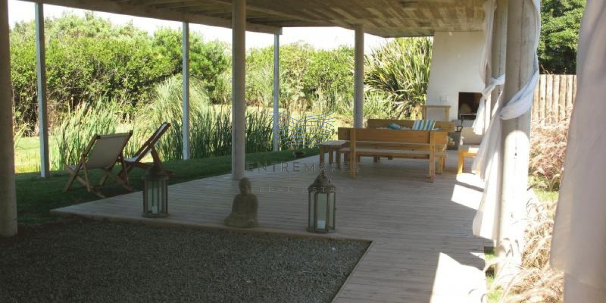 Casa ID.469 - CASA EN VENTA Y ALQUILER DE TEMPORADA. 4 SUITES. MANANTIALES FRENTE AL MAR 