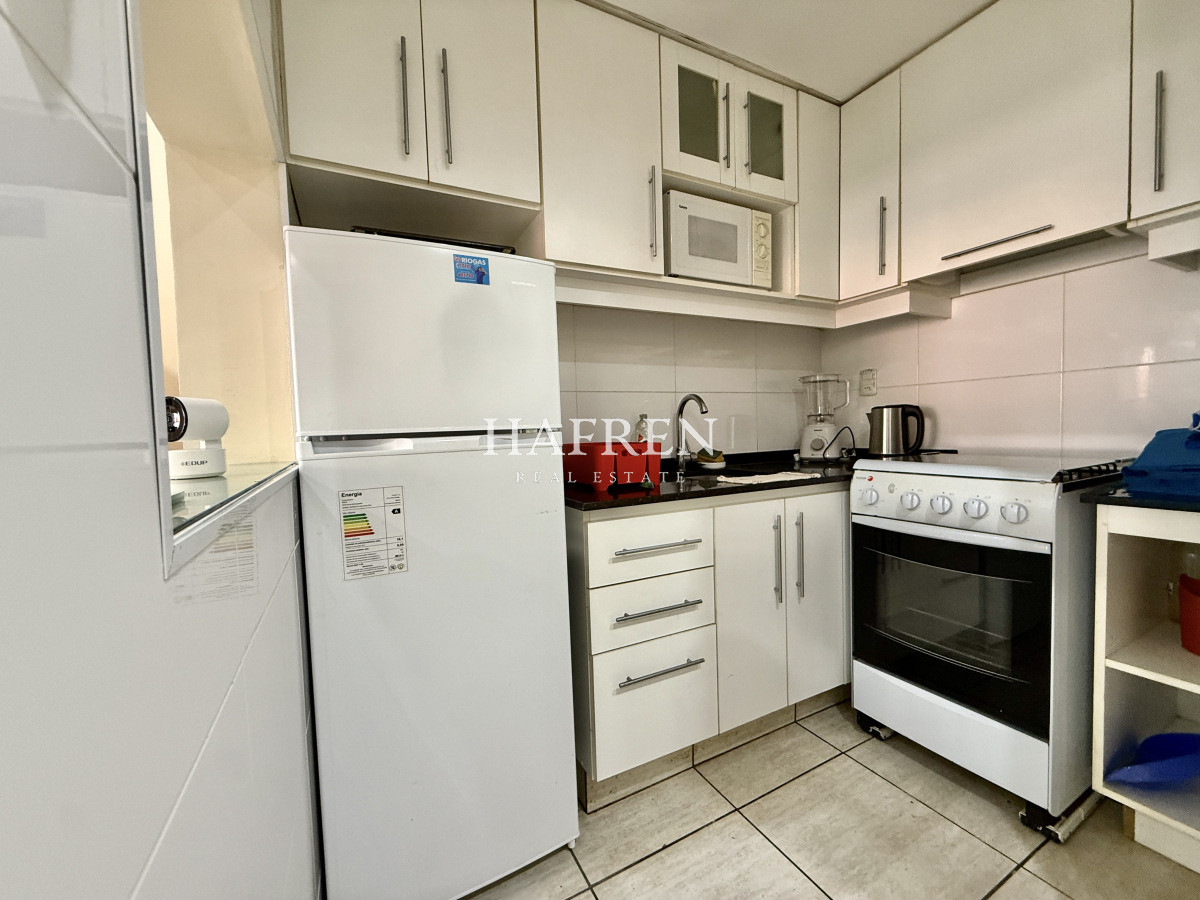 Apartamento ID.333 - Apartamento a la venta en la Peninsulta - Punta del Este. ! dormitorio y medio. Garaje