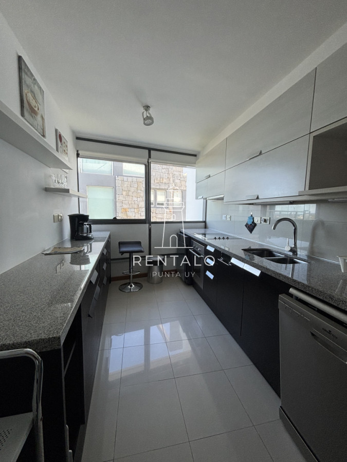 Apartamento ID.1026 - Apartamento en venta 3 dormitorios esquinero en Blue Bird de 3 suite. Playa Brava - Punta del Este