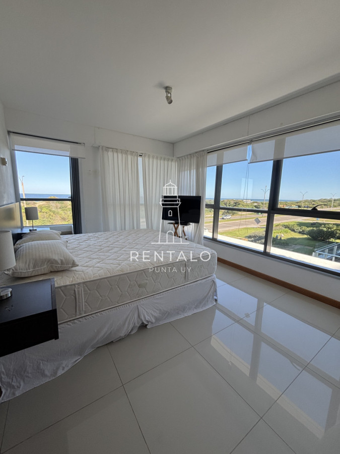 Apartamento ID.1026 - Apartamento en venta 3 dormitorios esquinero en Blue Bird de 3 suite. Playa Brava - Punta del Este