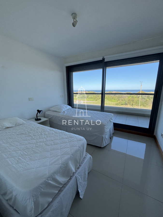 Apartamento ID.1026 - Apartamento en venta 3 dormitorios esquinero en Blue Bird de 3 suite. Playa Brava - Punta del Este