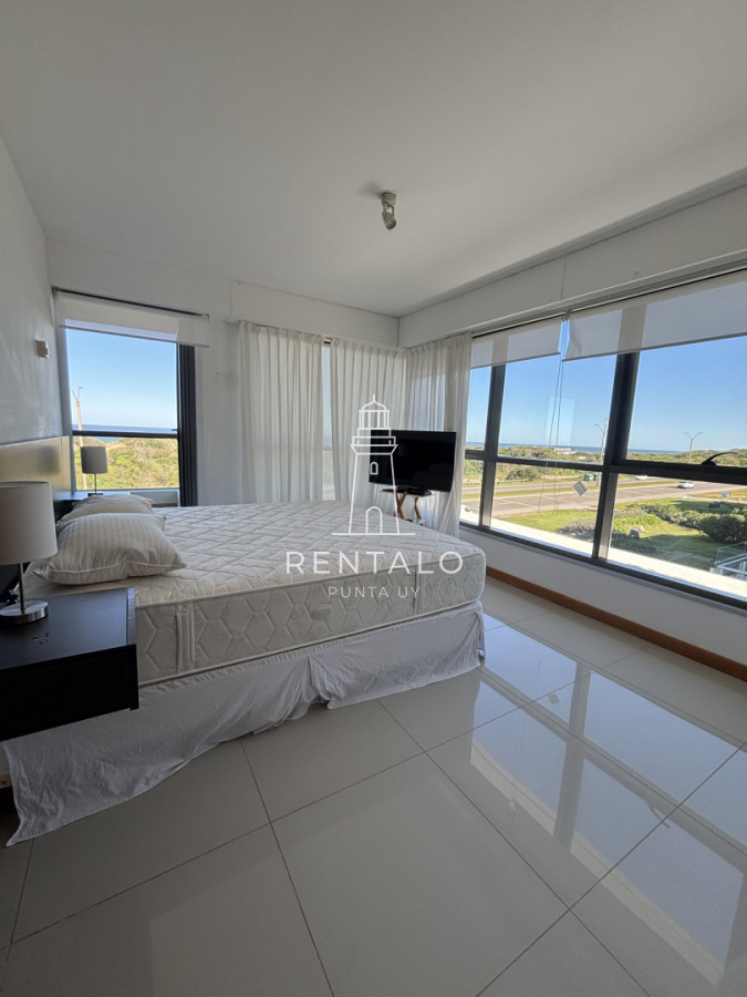 Apartamento ID.1026 - Apartamento en venta 3 dormitorios esquinero en Blue Bird de 3 suite. Playa Brava - Punta del Este