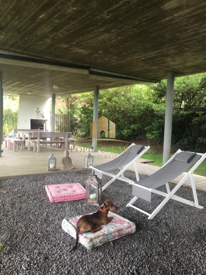 Casa ID.316 - GIN TONIC - VENTA CASA 4 SUITES EN MANANTIALES CON VISTA AL MAR