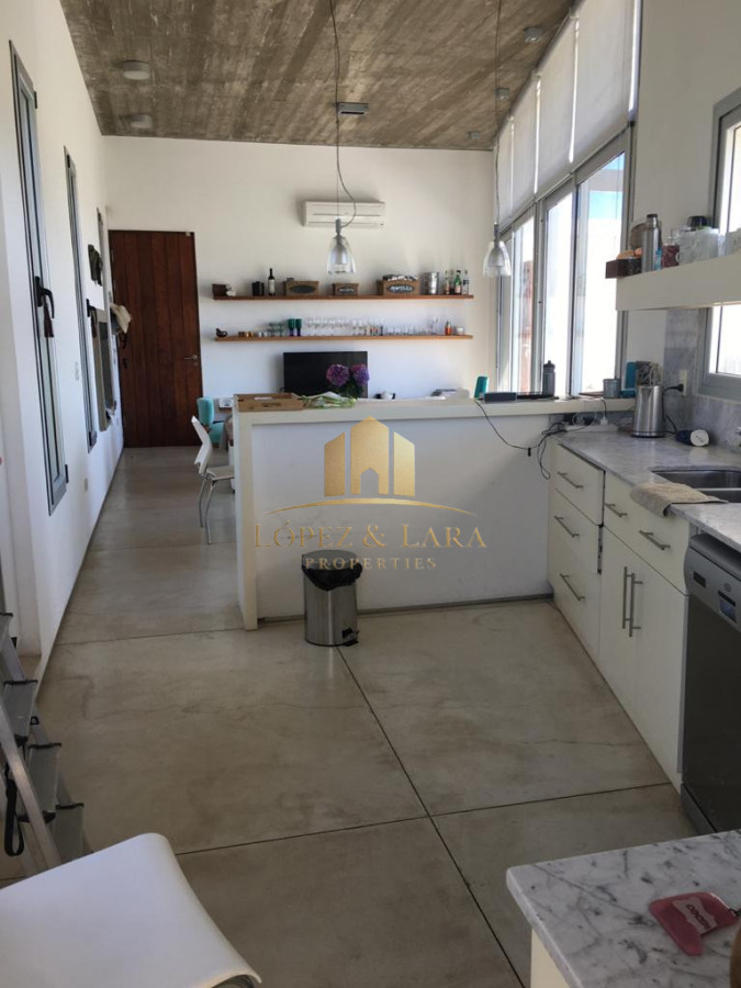 Casa ID.316 - GIN TONIC - VENTA CASA 4 SUITES EN MANANTIALES CON VISTA AL MAR