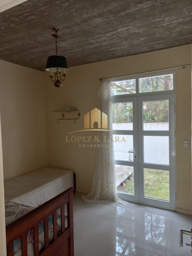Casa ID.405 - Casa en Montoya a la venta y alquiler. 4 dormitorios y 4 baños