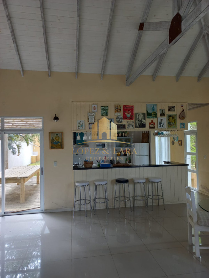 Casa ID.405 - Casa en Montoya a la venta y alquiler. 4 dormitorios y 4 baños