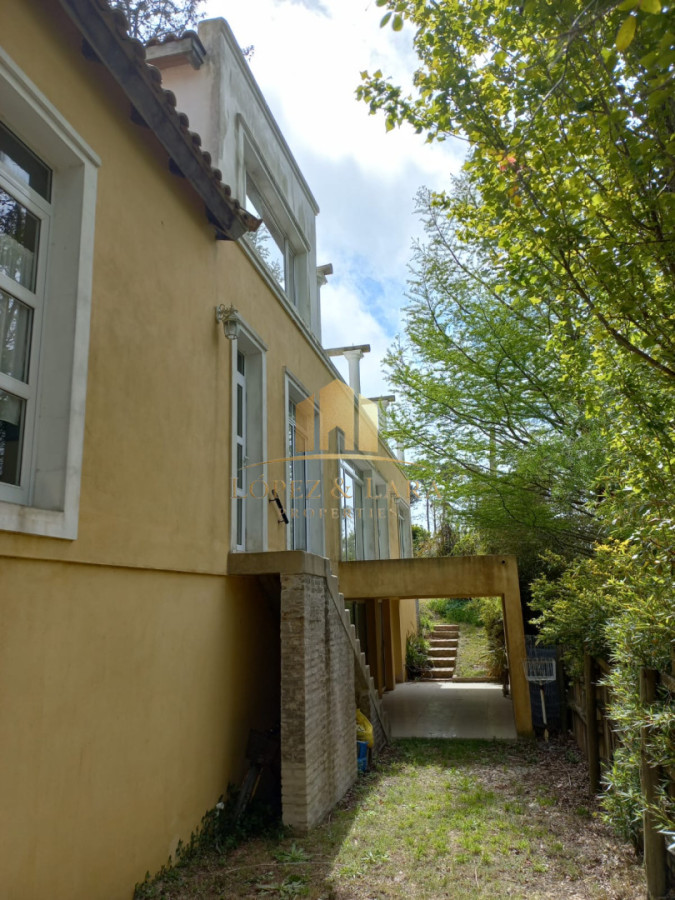 Casa ID.405 - Casa en Montoya a la venta y alquiler. 4 dormitorios y 4 baños