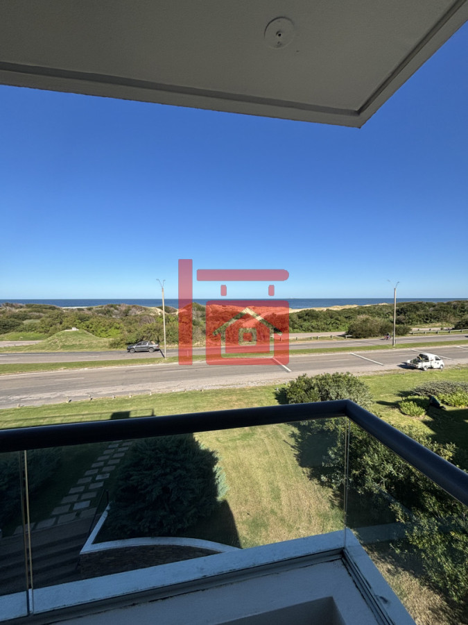 Apartamento ID.692 - Apartamento esquinero en Blue Bird de 3 suite. Playa Brava - Punta del Este