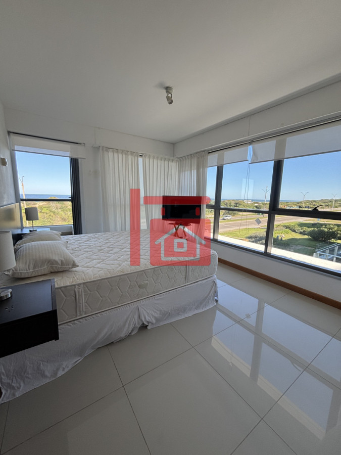 Apartamento ID.692 - Apartamento esquinero en Blue Bird de 3 suite. Playa Brava - Punta del Este