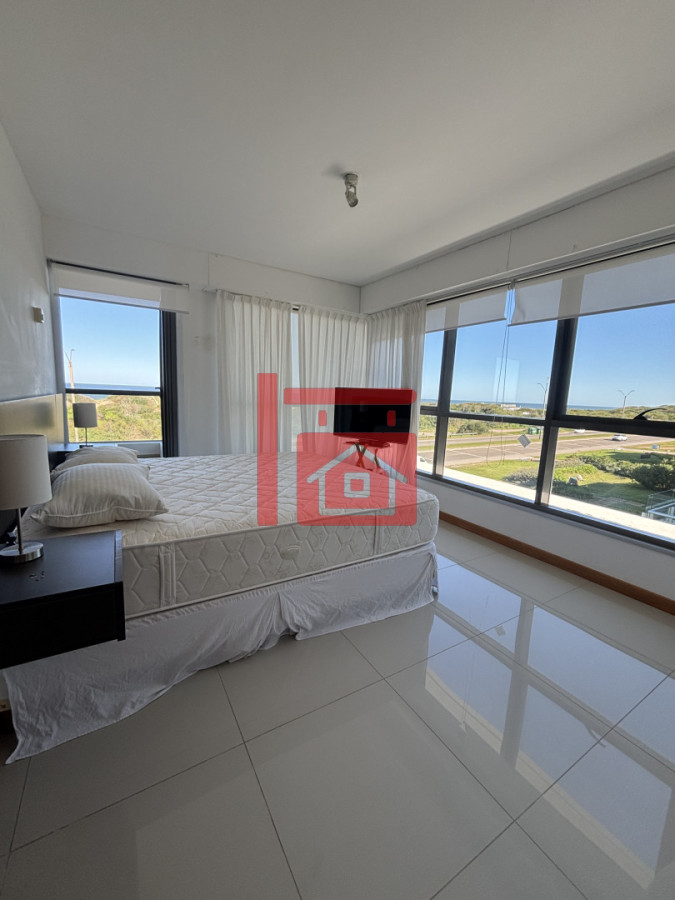 Apartamento ID.692 - Apartamento esquinero en Blue Bird de 3 suite. Playa Brava - Punta del Este