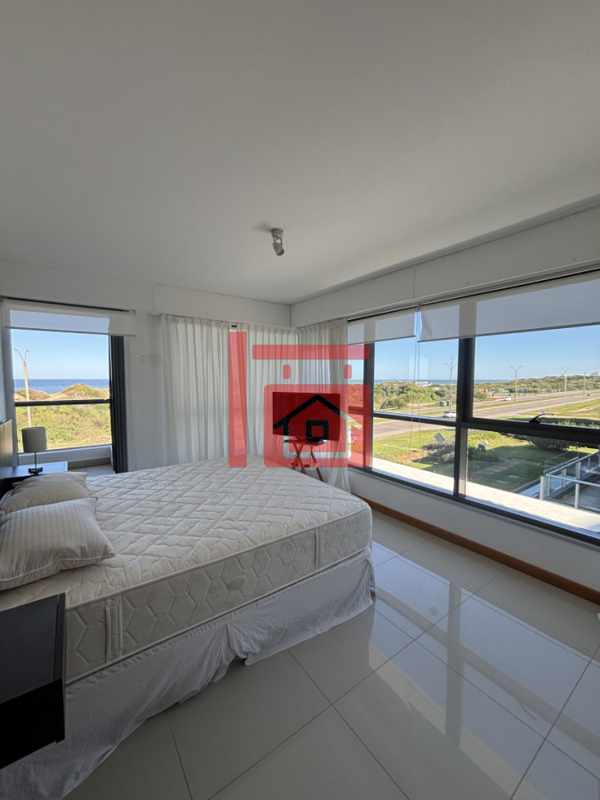 Apartamento ID.692 - Apartamento esquinero en Blue Bird de 3 suite. Playa Brava - Punta del Este