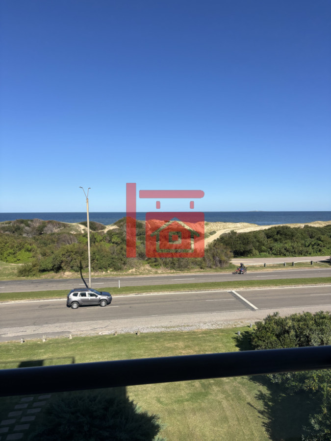Apartamento ID.692 - Apartamento esquinero en Blue Bird de 3 suite. Playa Brava - Punta del Este