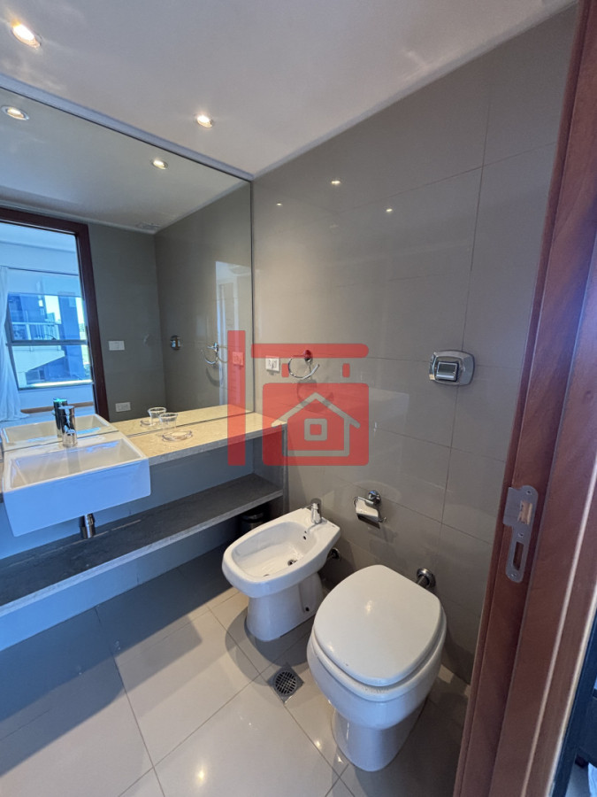 Apartamento ID.692 - Apartamento esquinero en Blue Bird de 3 suite. Playa Brava - Punta del Este