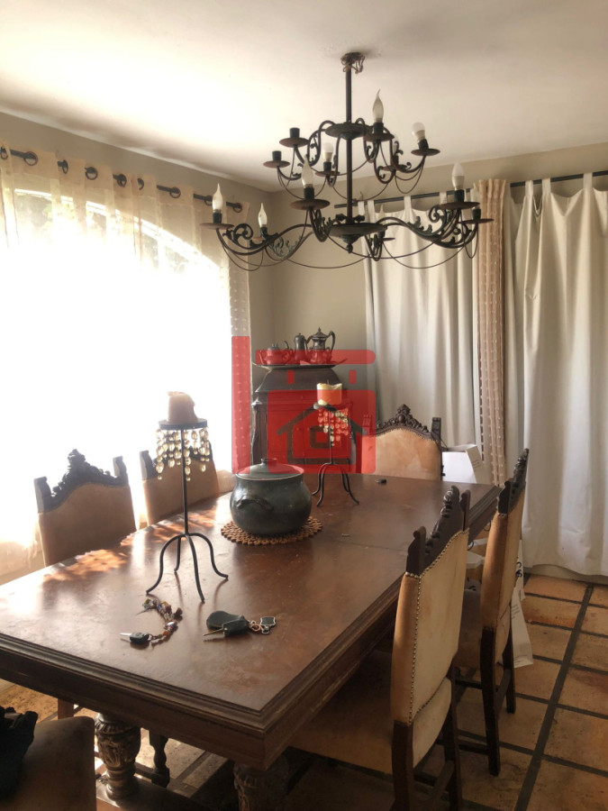 Casa ID.986 - Casa en Venta y Alquiler Anual en Pinares. 4 dormitorios y 3 baños. Piscina