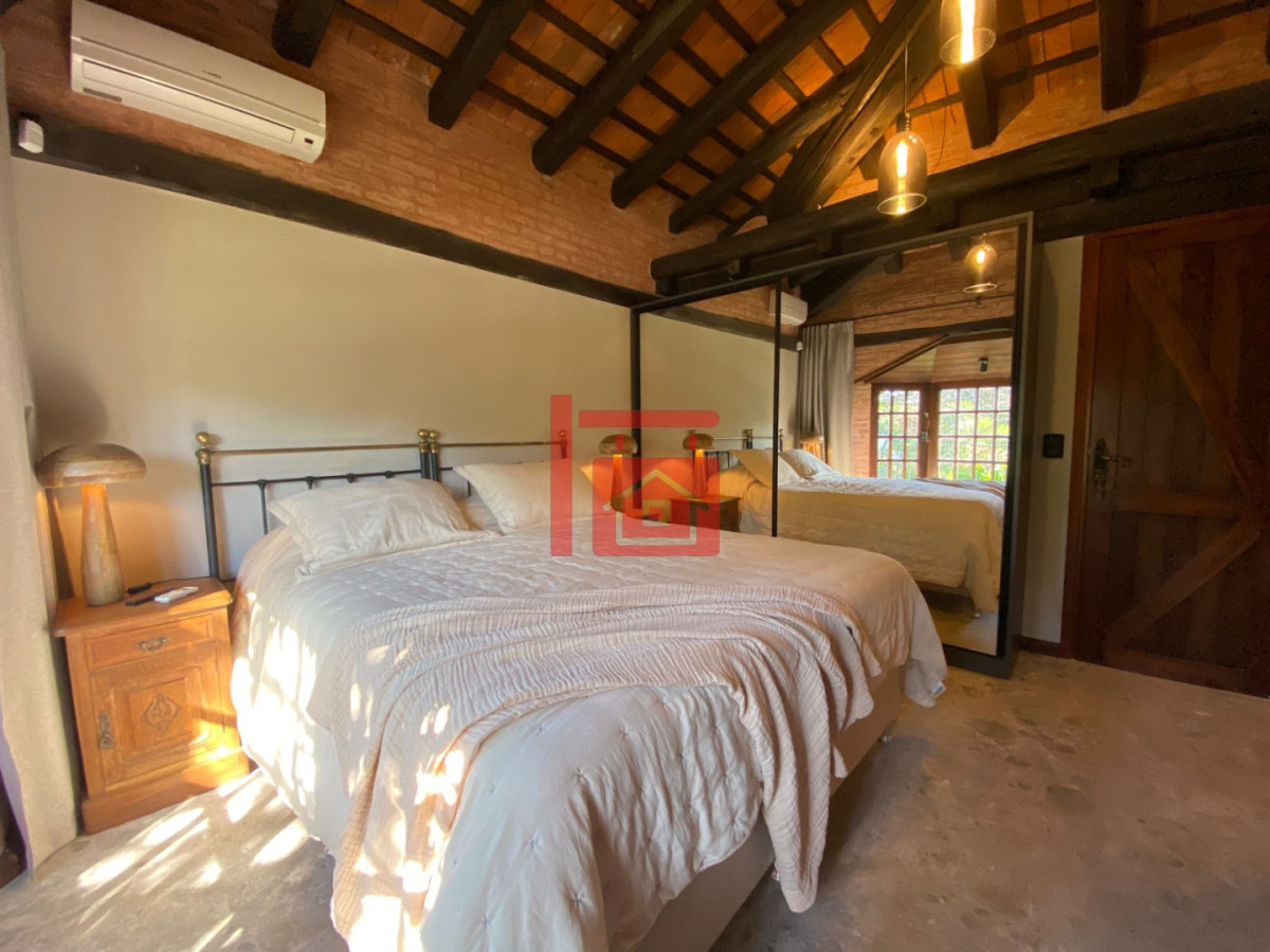 Casa ID.793 - Casa en alquiler en Montoya - La Barra. 4 dormitorios y 4 baños 