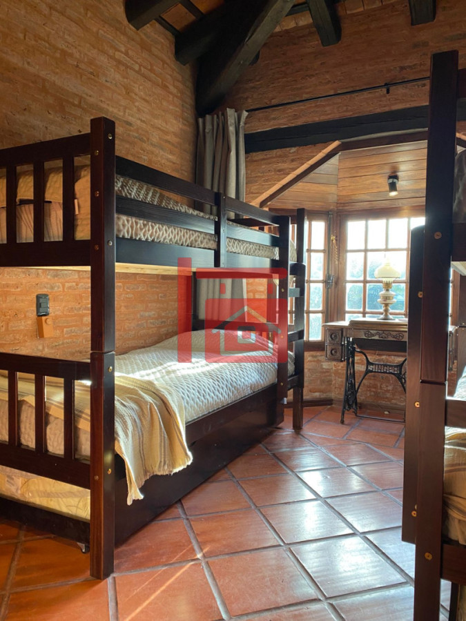 Casa ID.793 - Casa en alquiler en Montoya - La Barra. 4 dormitorios y 4 baños 
