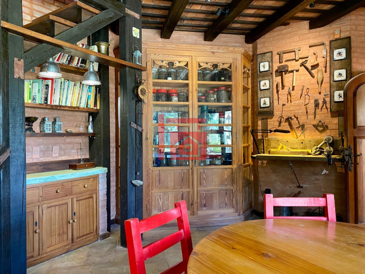 Casa ID.793 - Casa en alquiler en Montoya - La Barra. 4 dormitorios y 4 baños 