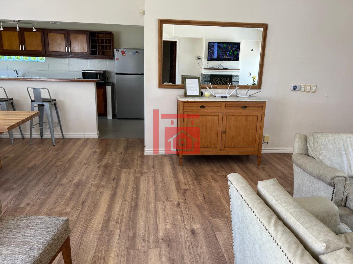 Casa ID.634 - Se vende casa en Jardines de Cordoba