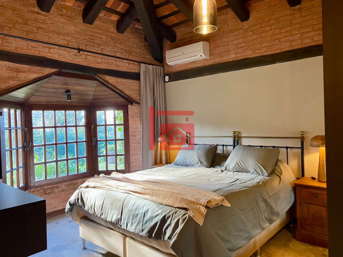 Casa ID.793 - Casa en alquiler en Montoya - La Barra. 4 dormitorios y 4 baños 