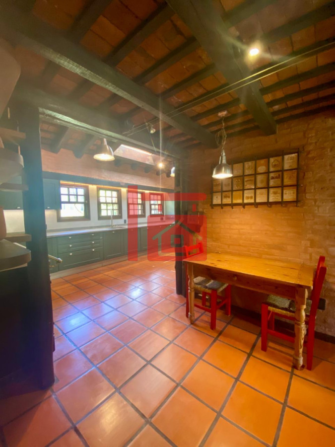 Casa ID.793 - Casa en alquiler en Montoya - La Barra. 4 dormitorios y 4 baños 