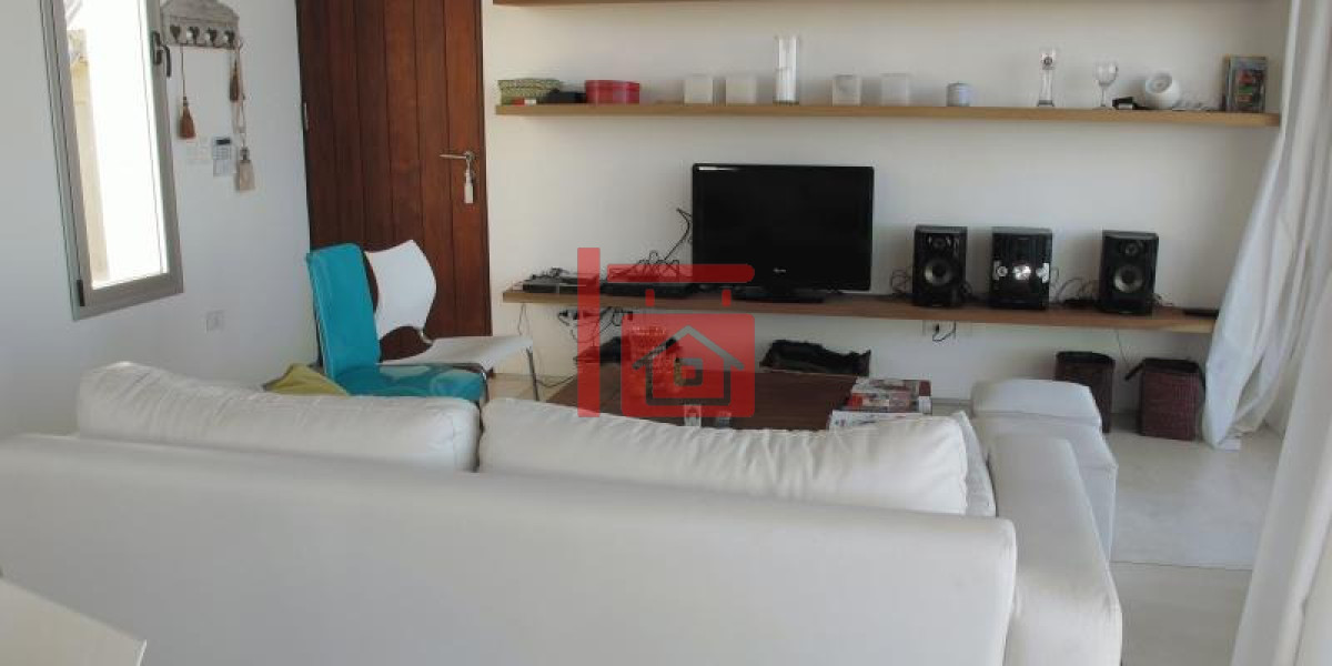 Casa ID.688 - CASA EN VENTA Y ALQUILER DE TEMPORADA. 4 SUITES. MANANTIALES FRENTE AL MAR 