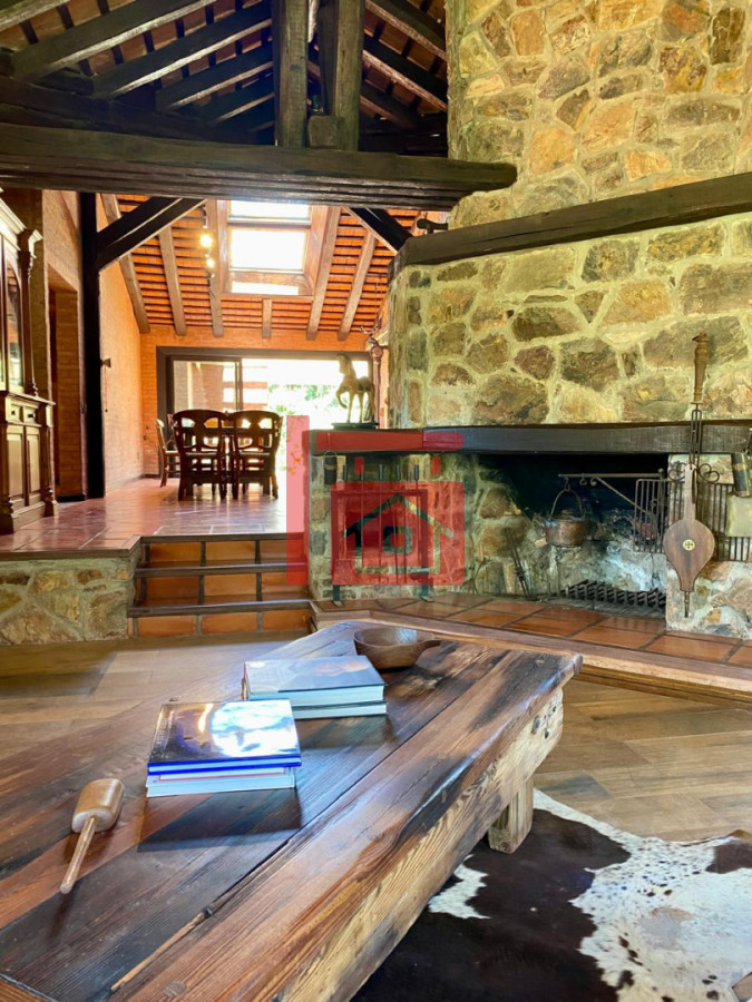 Casa ID.793 - Casa en alquiler en Montoya - La Barra. 4 dormitorios y 4 baños 