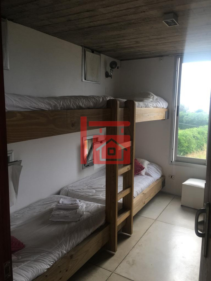Casa ID.688 - CASA EN VENTA Y ALQUILER DE TEMPORADA. 4 SUITES. MANANTIALES FRENTE AL MAR 