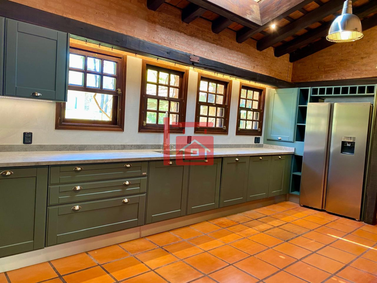 Casa ID.793 - Casa en alquiler en Montoya - La Barra. 4 dormitorios y 4 baños 