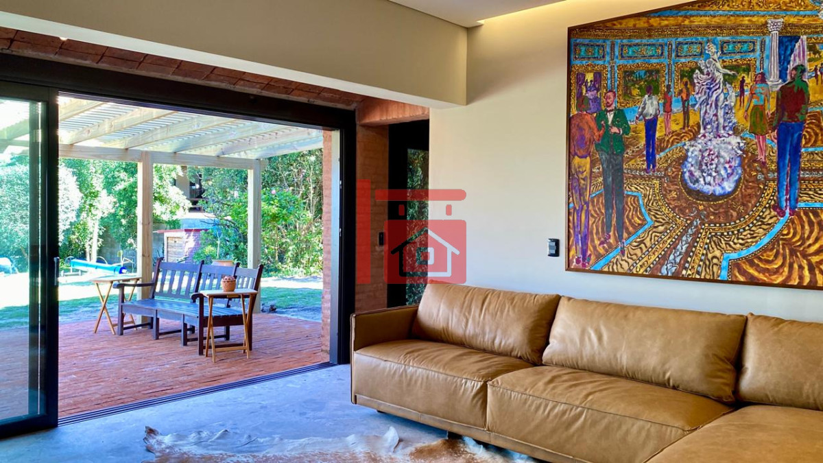 Casa ID.793 - Casa en alquiler en Montoya - La Barra. 4 dormitorios y 4 baños 