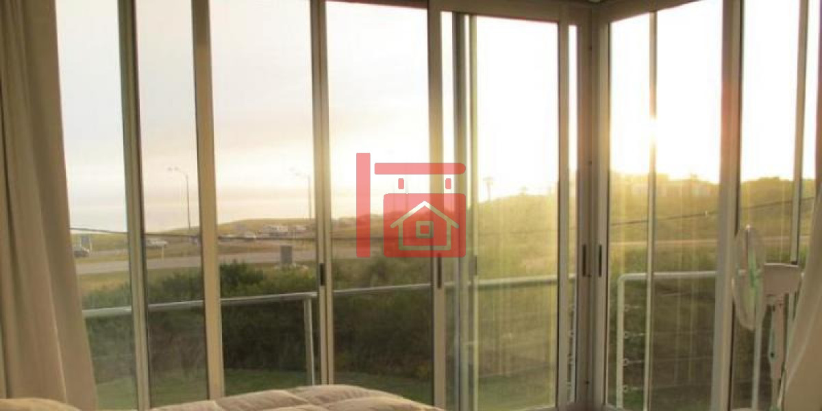 Casa ID.688 - CASA EN VENTA Y ALQUILER DE TEMPORADA. 4 SUITES. MANANTIALES FRENTE AL MAR 