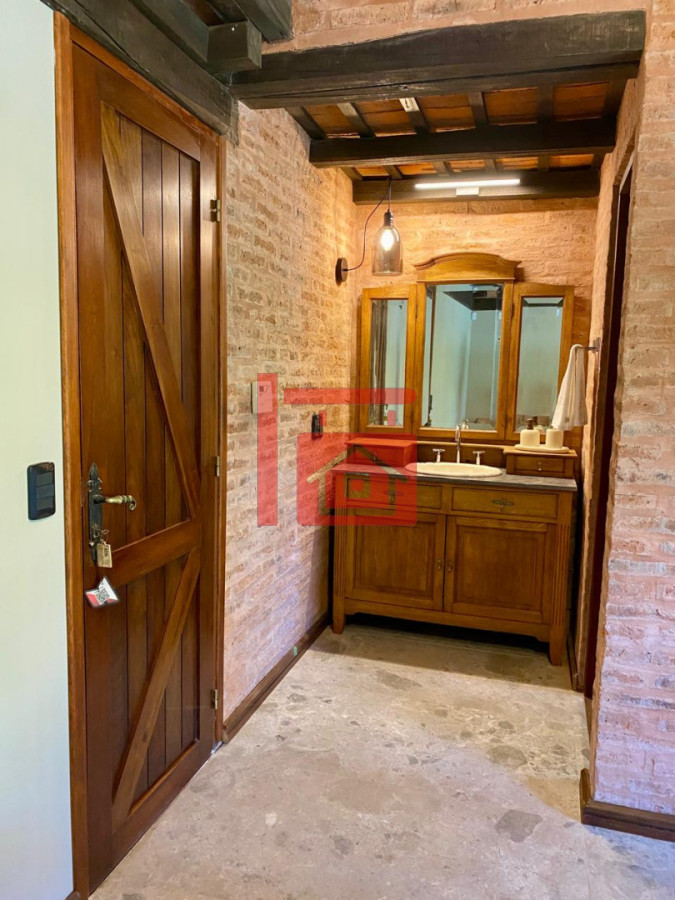 Casa ID.793 - Casa en alquiler en Montoya - La Barra. 4 dormitorios y 4 baños 