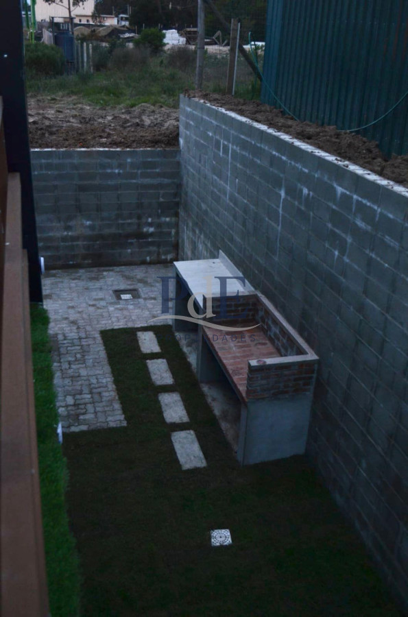 Casa a estrenar de 2 dormitorios  - Imagen 3