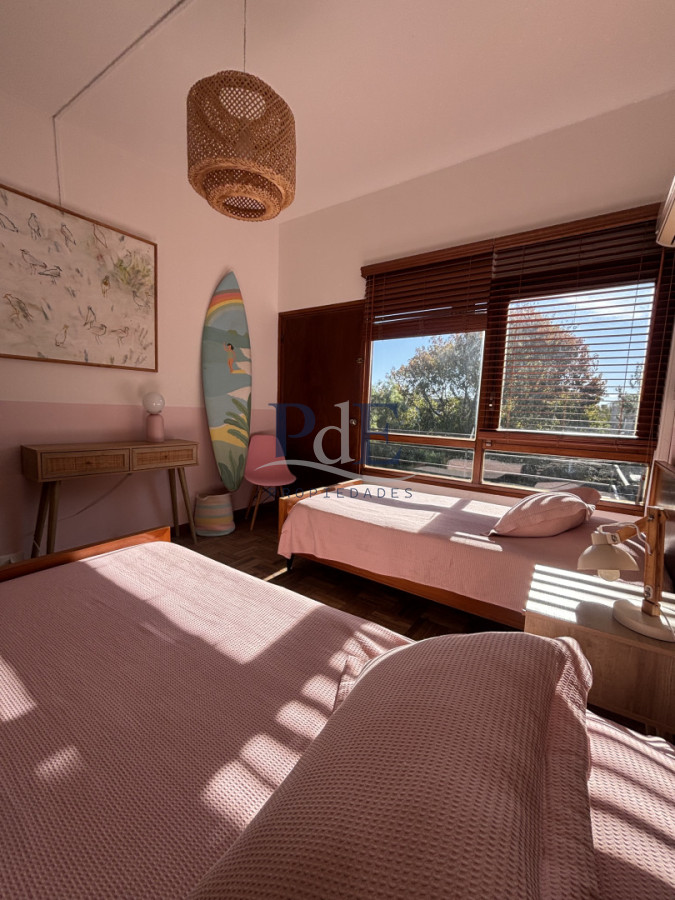 Casa en Alquiler Anual | 3 Dormitorios Playa Mansa, Punta del Este. - Imagen 24