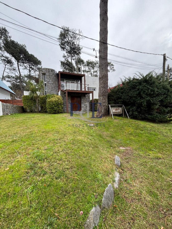 Casa en venta y alquiler | Montoya | 3 dormitorios y 3 baños  - Imagen 1