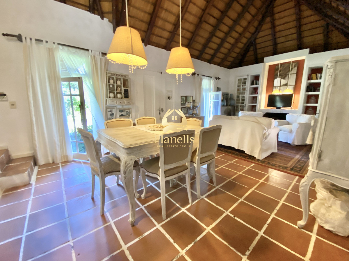 Casa ID.4585 - Casa en venta en Pinares - Punta del Este 