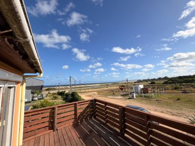 Casa en Balneario Buenos Aires, casi en primera línea 