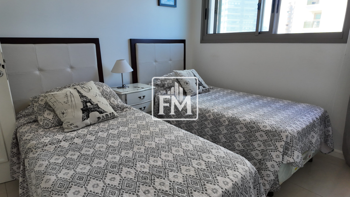 Apartamento ID.27 - Imperiale 3 dormitorios y servicio en alquiler anual o invernal 