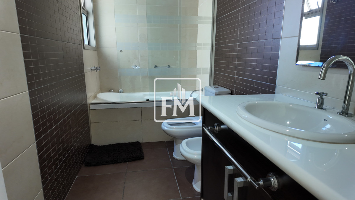 Apartamento ID.27 - Imperiale 3 dormitorios y servicio en alquiler anual o invernal 