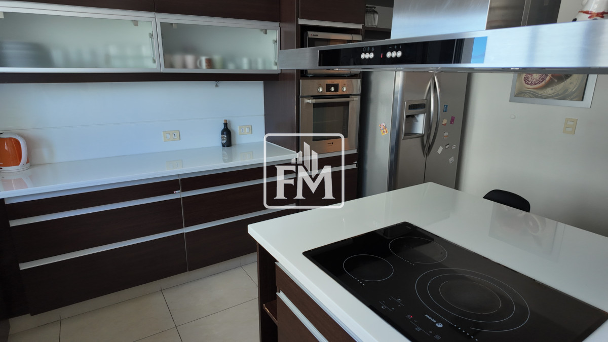 Apartamento ID.27 - Imperiale 3 dormitorios y servicio en alquiler anual o invernal 