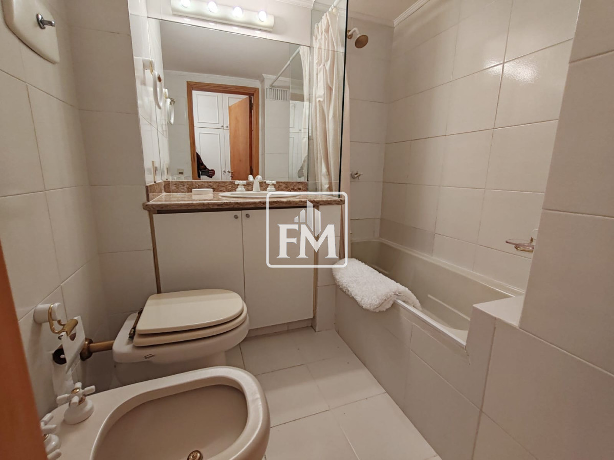 Apartamento ID.2 - Apartamento 3 dormitorios y servicio, primera linea brava