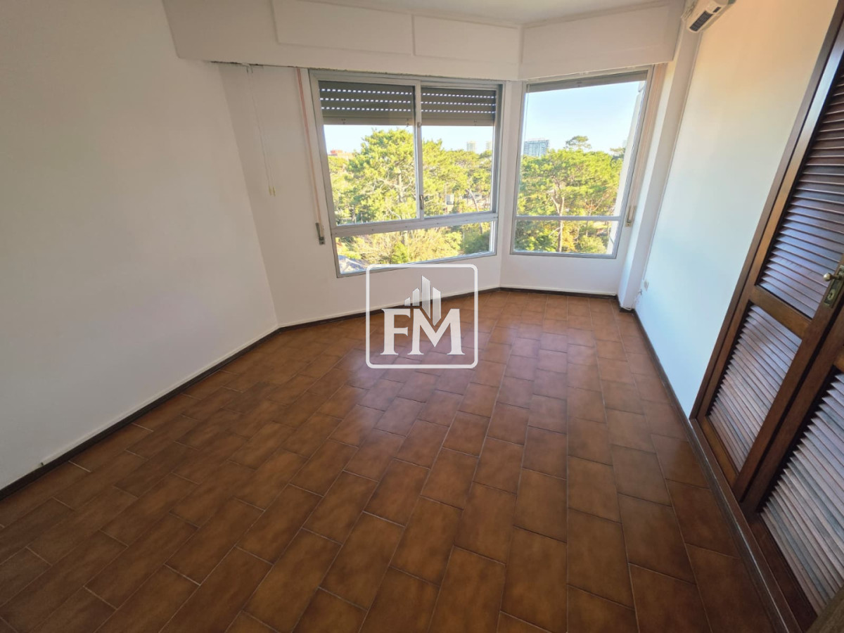 Apartamento ID.104 - Apartamento 3 dormitorios y dependencia