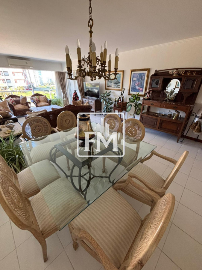 Apartamento ID.79 - Apartamento 3 dormitorios y dependencia Playa brava