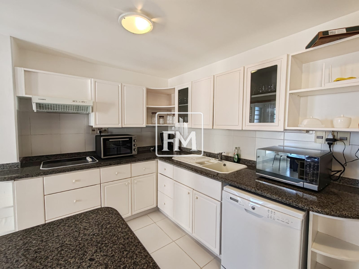 Apartamento ID.2 - Apartamento 3 dormitorios y servicio, primera linea brava