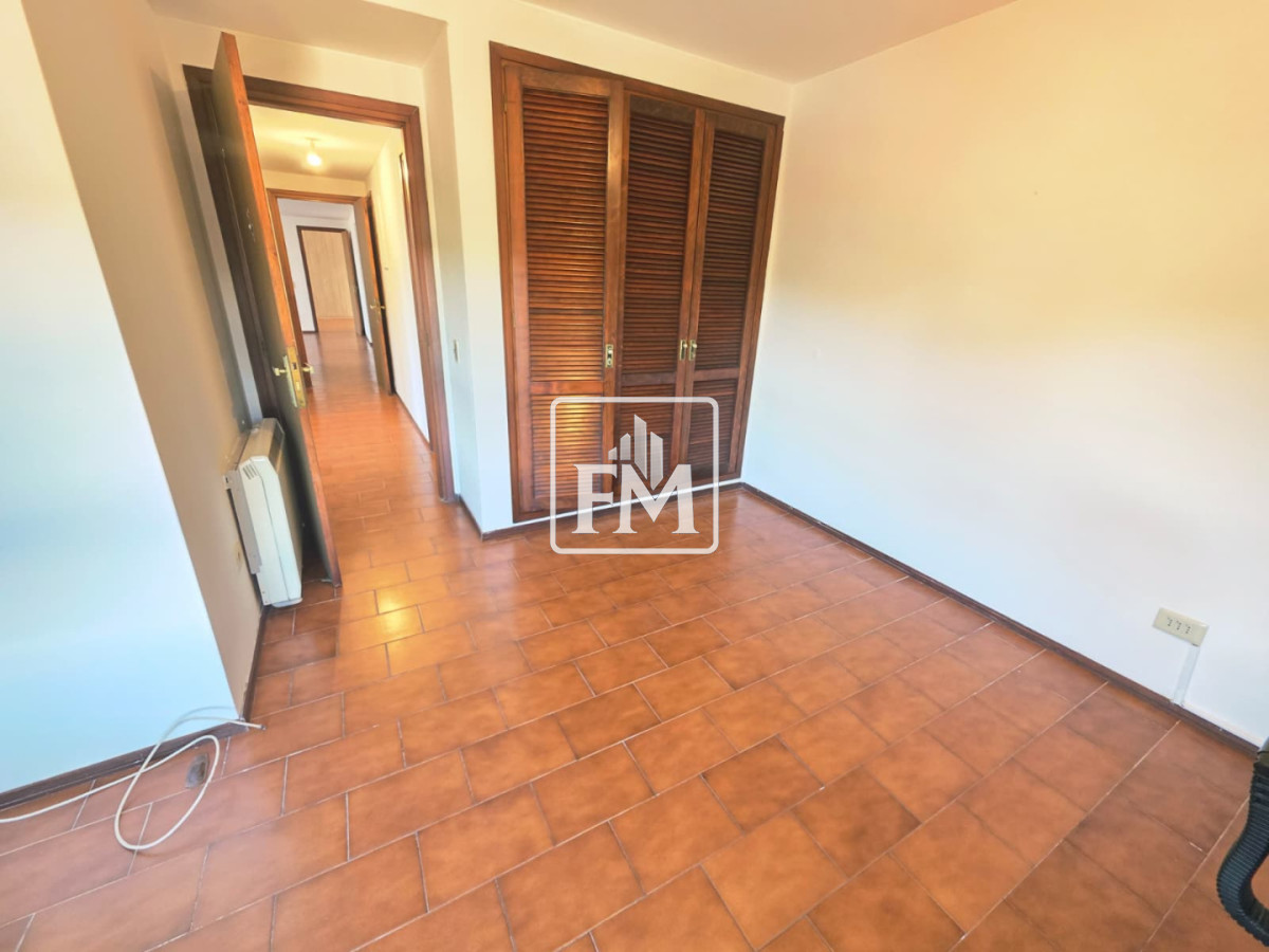 Apartamento ID.104 - Apartamento 3 dormitorios y dependencia