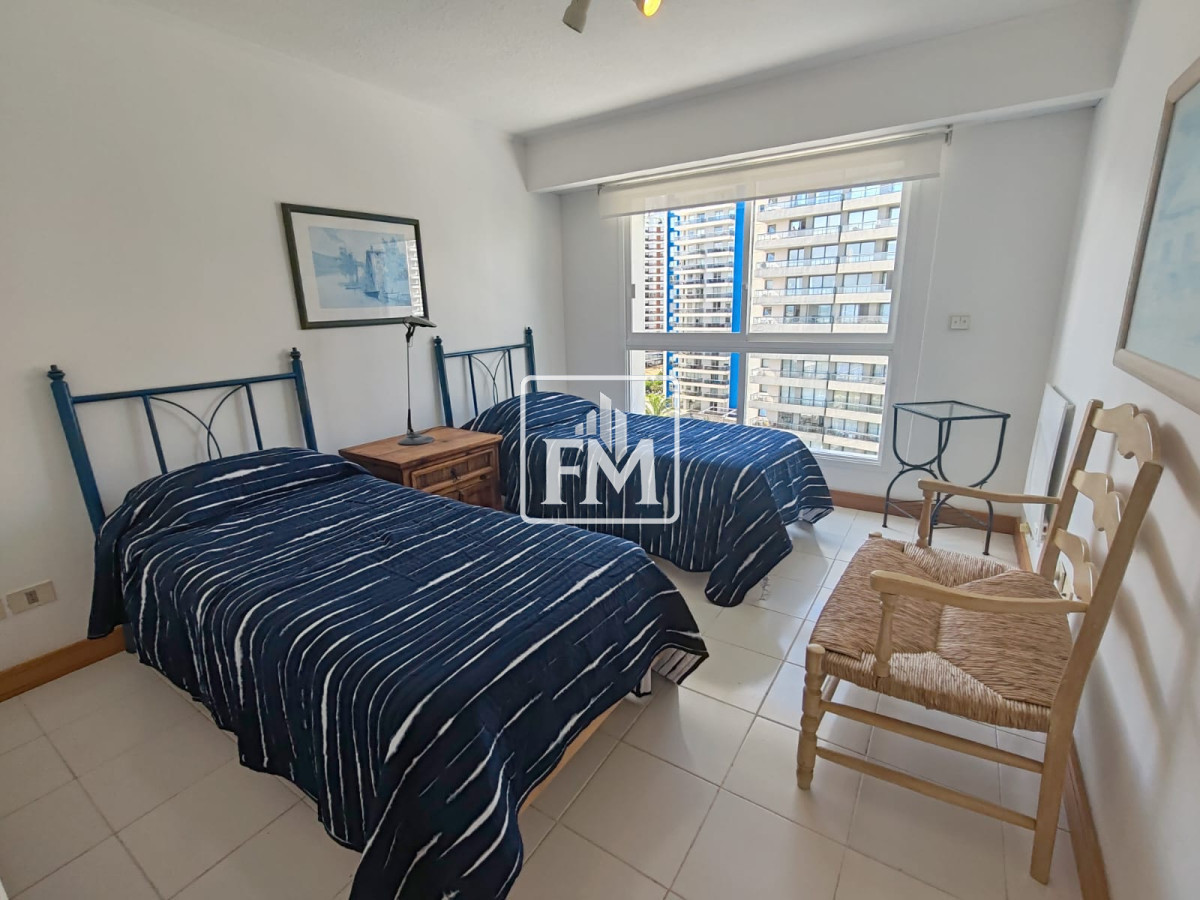 Apartamento ID.2 - Apartamento 3 dormitorios y servicio, primera linea brava