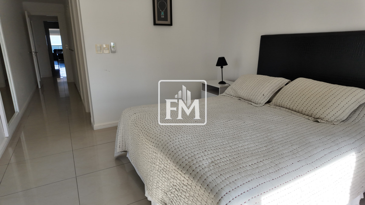 Apartamento ID.27 - Imperiale 3 dormitorios y servicio en alquiler anual o invernal 