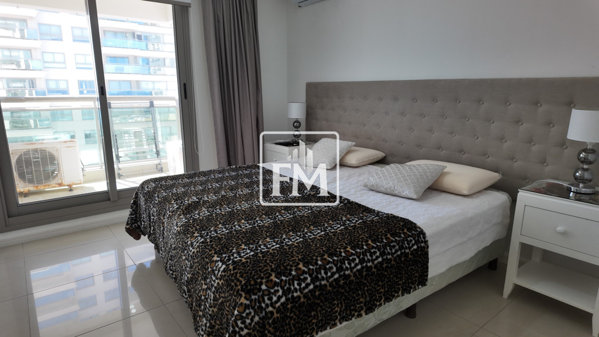 Apartamento ID.27 - Imperiale 3 dormitorios y servicio en alquiler anual o invernal 