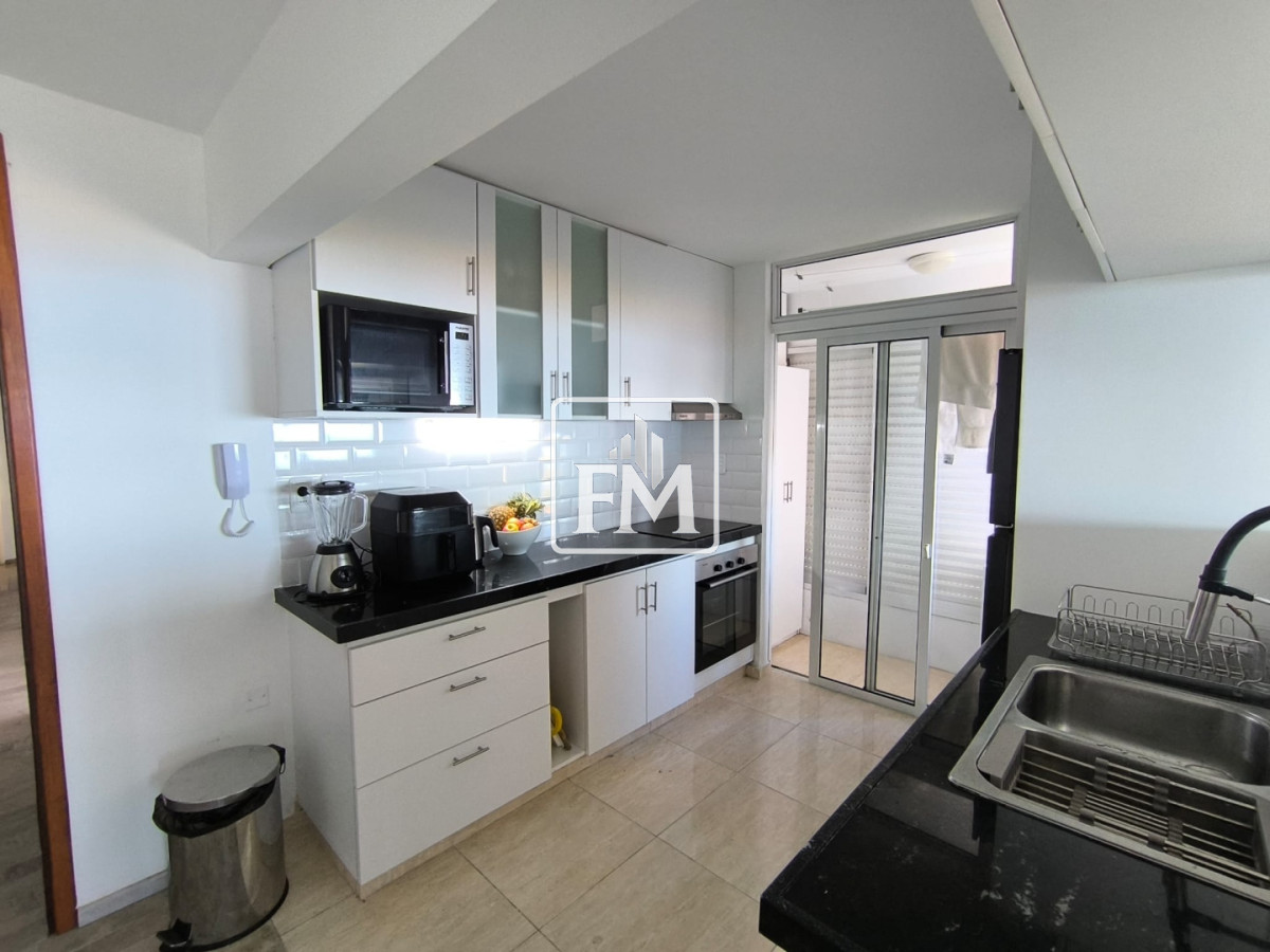 Apartamento ID.105 - Alquiler Anual. Vista al Mar