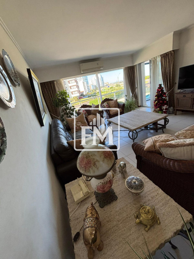 Apartamento ID.79 - Apartamento 3 dormitorios y dependencia Playa brava